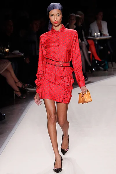 Look 7